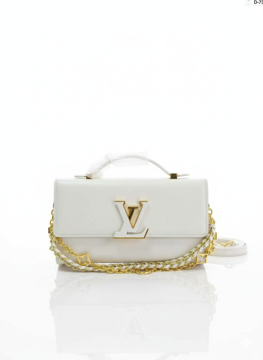 Louis Vuitton | Capucines